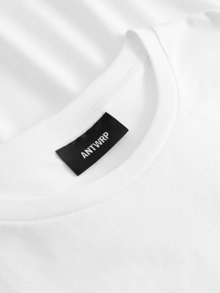 100 WHITE 100