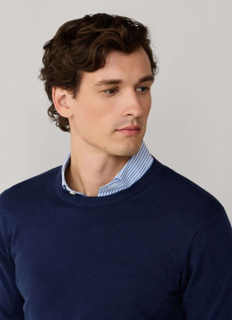 585 MARINE BLUE 585