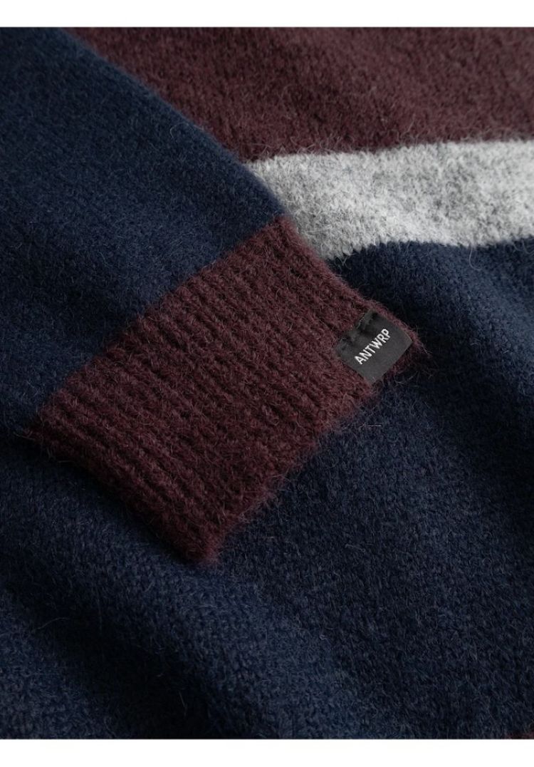 313 BURGUNDY 313