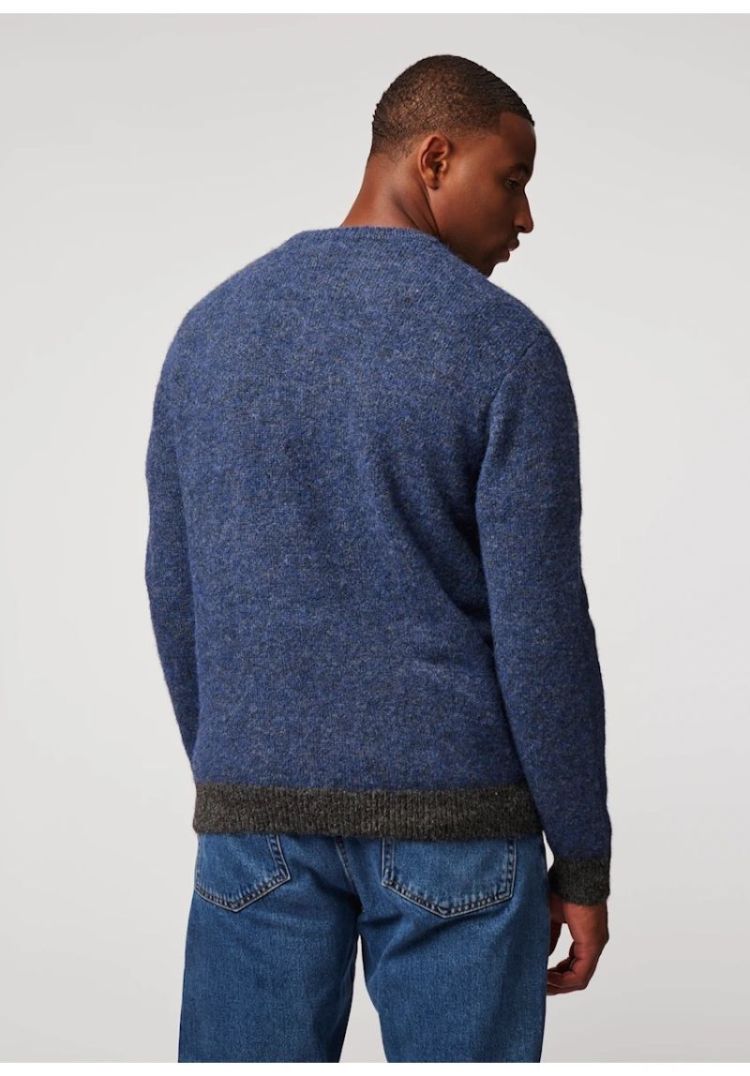 438 AVIATOR BLUE 438