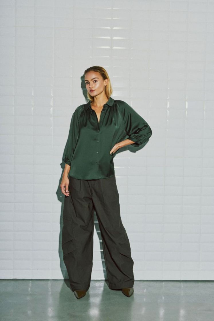 DEEP FOREST GREEN DEEP FOREST GRE