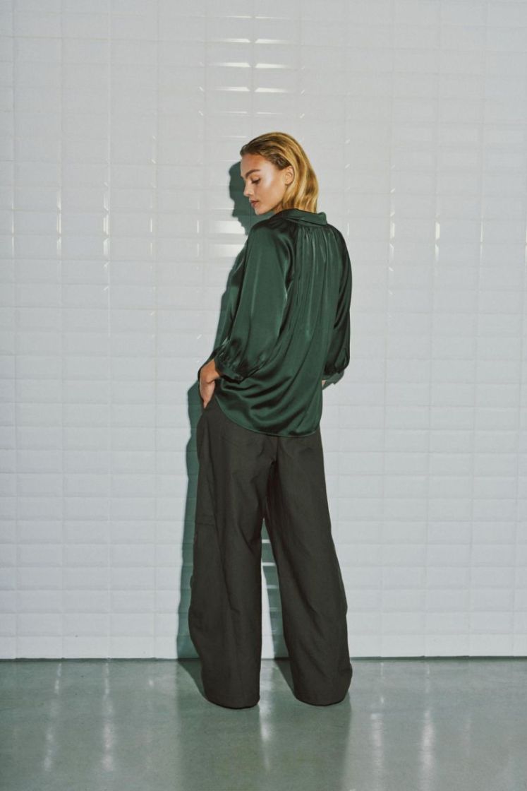 DEEP FOREST GREEN DEEP FOREST GRE