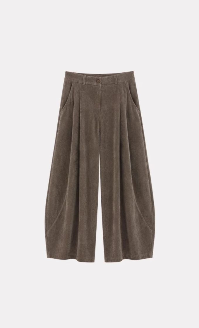 TAUPE TAUPE